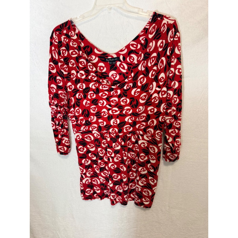 ECI New York Woman Red Rose Floral V-Neck 3/4 Sleeve Blouse Top 2X RN101276